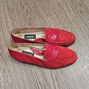 Mauri suede flats/loafers size 41